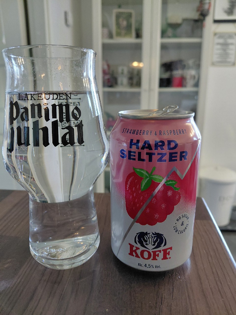 KOFF Hard Seltzer Strawberry-Raspberry, Finland