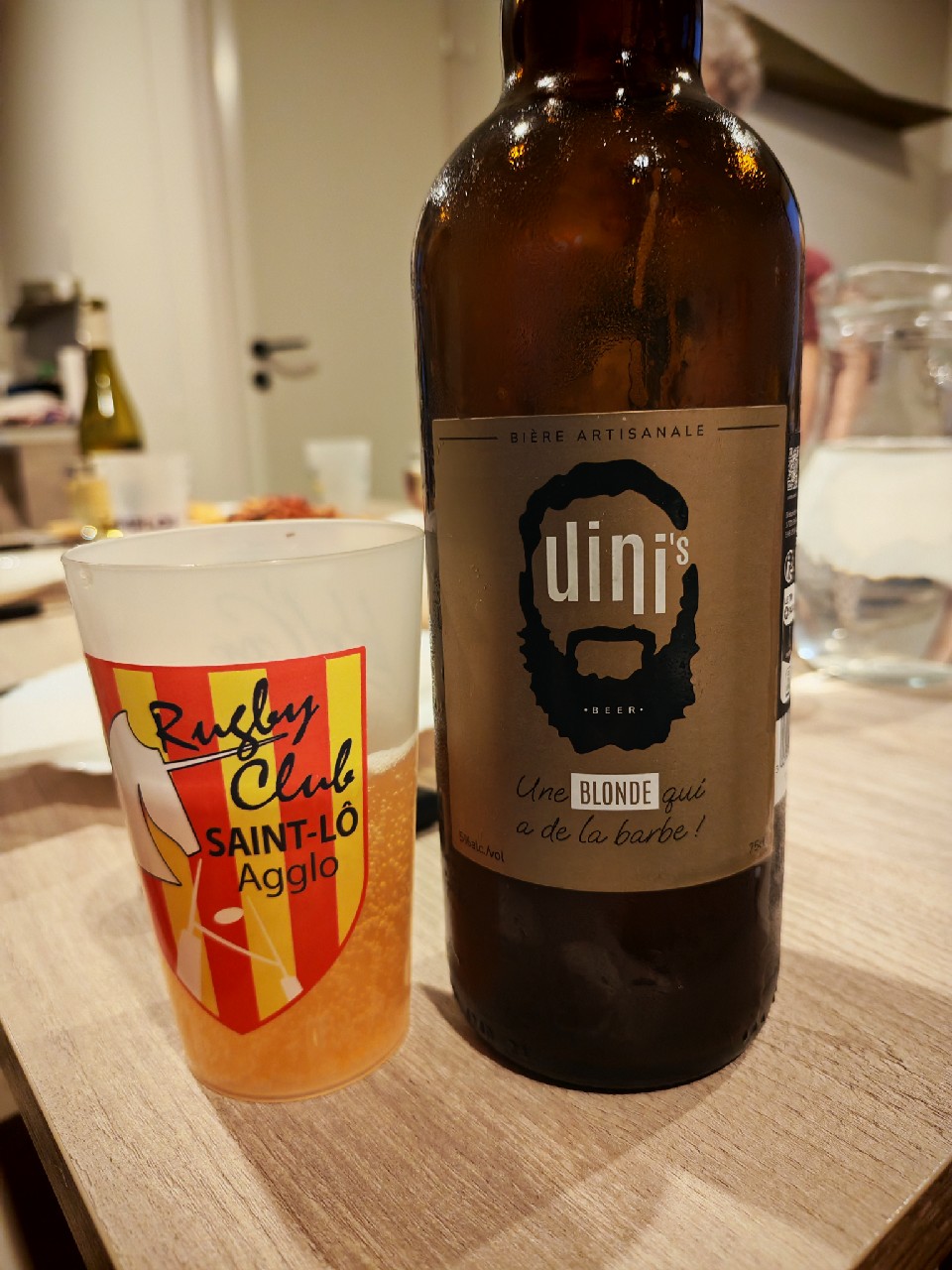 Uini's Blonde, La Uini's Beer
