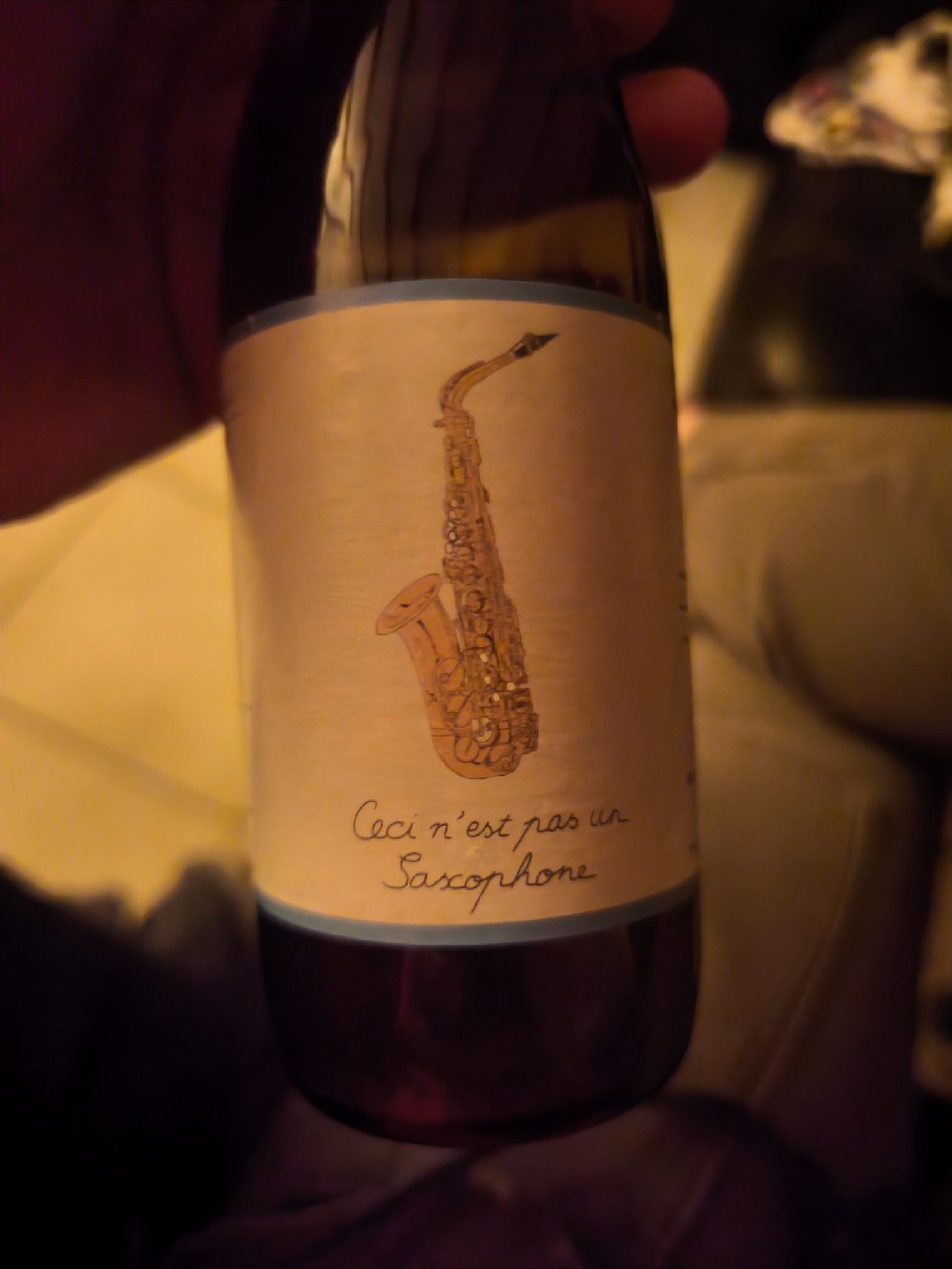 Ceci n'est pas un saxophone, Brasserie Minne