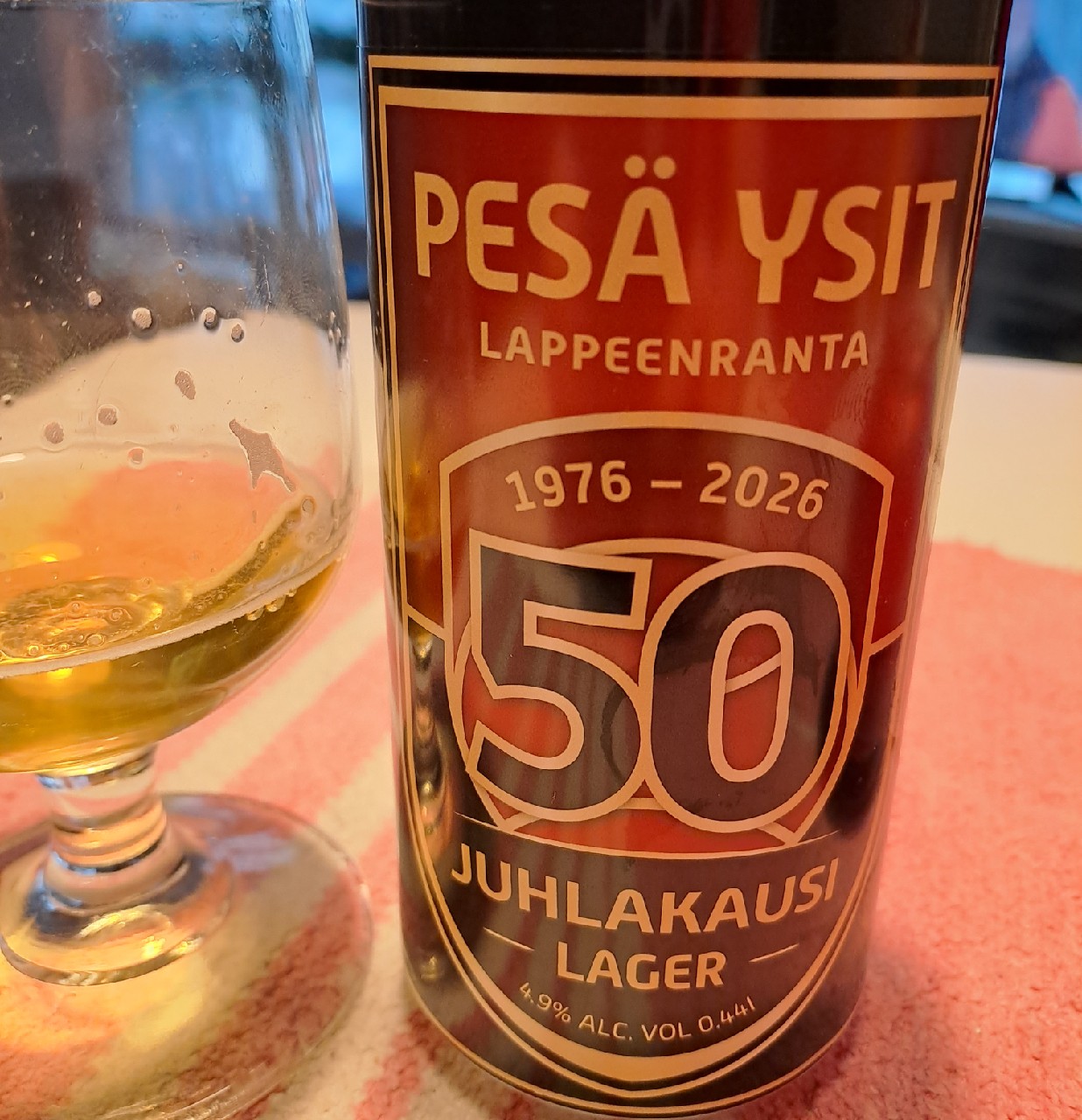 Pesä ysit Juhlakausi Lager, Finland