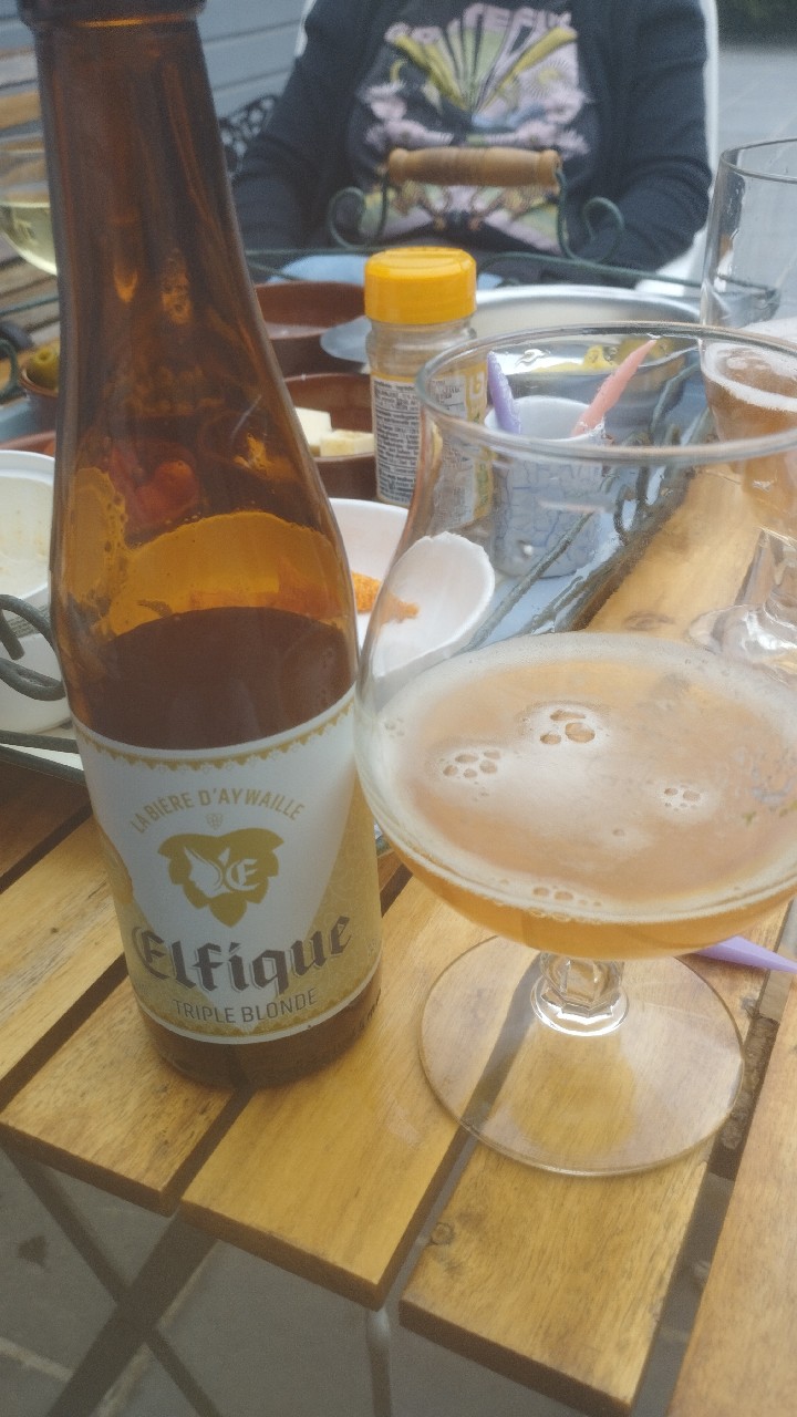 Elfique Triple Blonde, Brasserie Elfique
