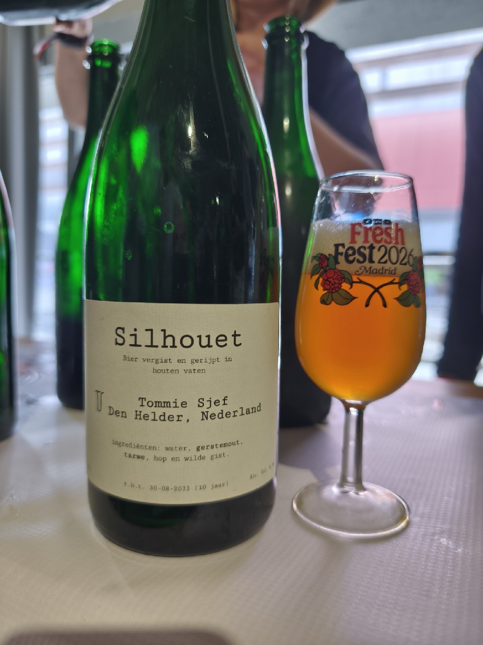Silhouet, Tommie Sjef
