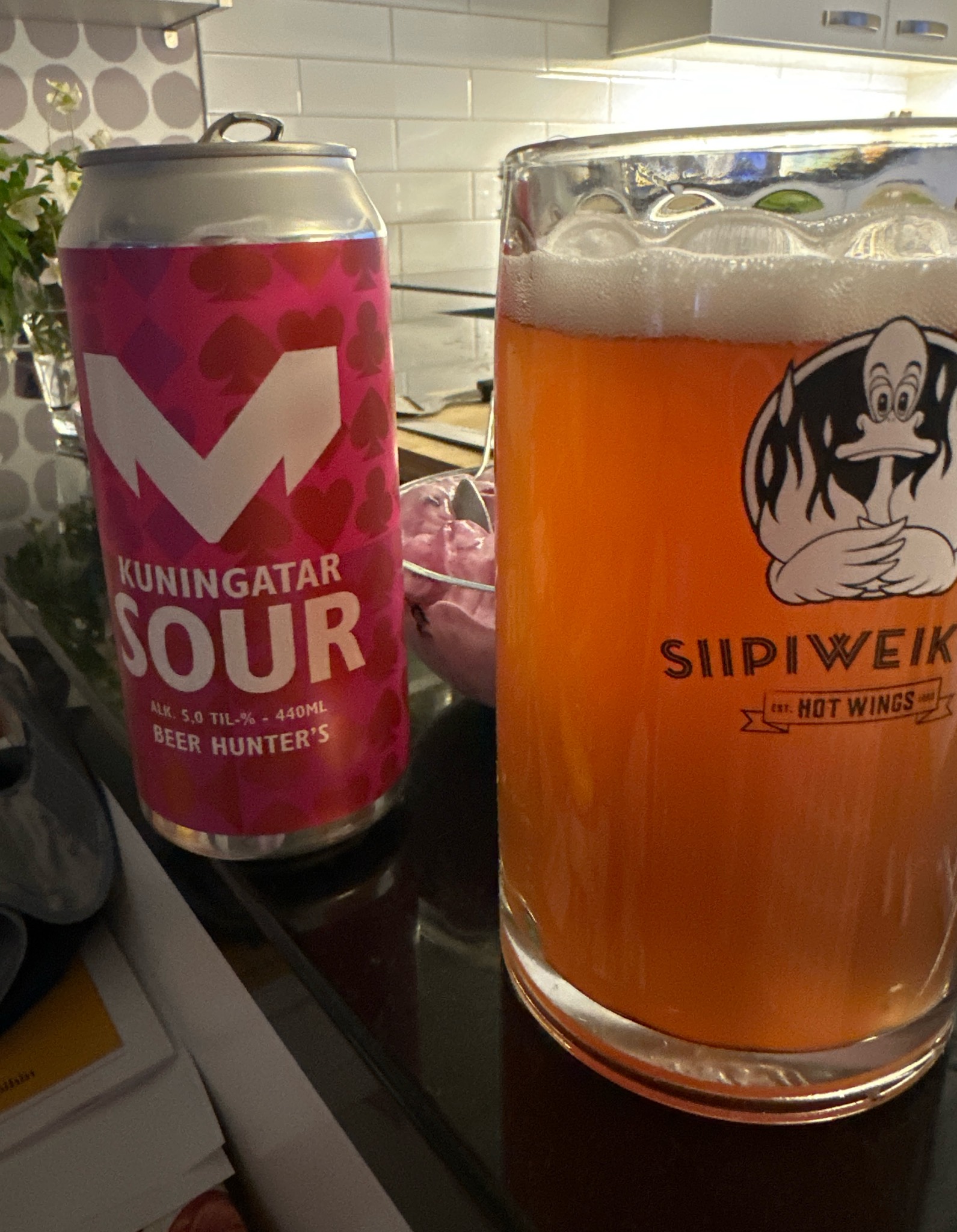Mufloni Kuningatar Sour, Finland