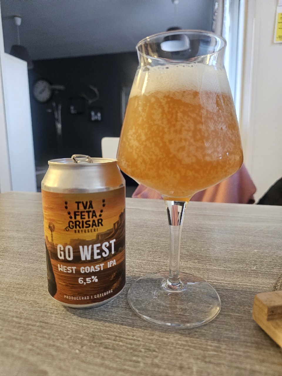 Go West, Två Feta Grisar