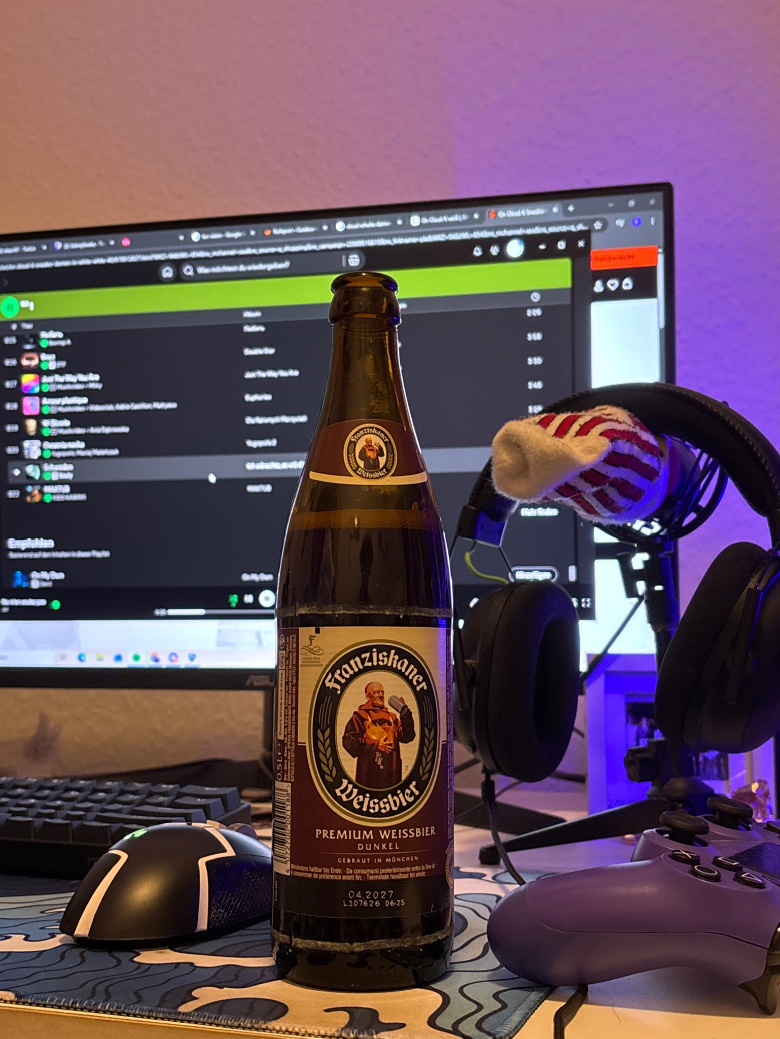 Franziskaner Premium Weissbier Dunkel, Germany