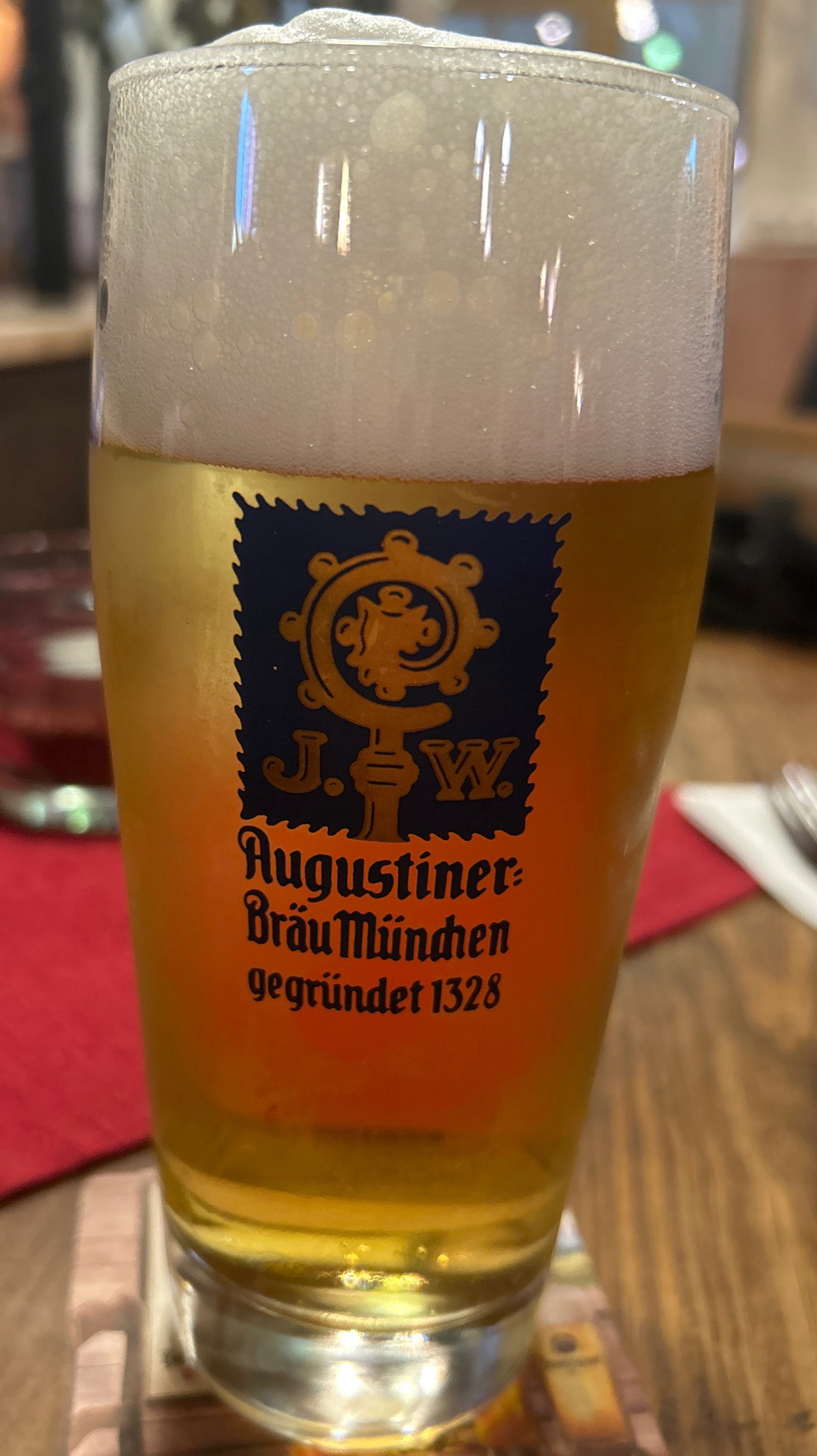 Augustiner Lagerbier Hell, Augustiner-Bräu München