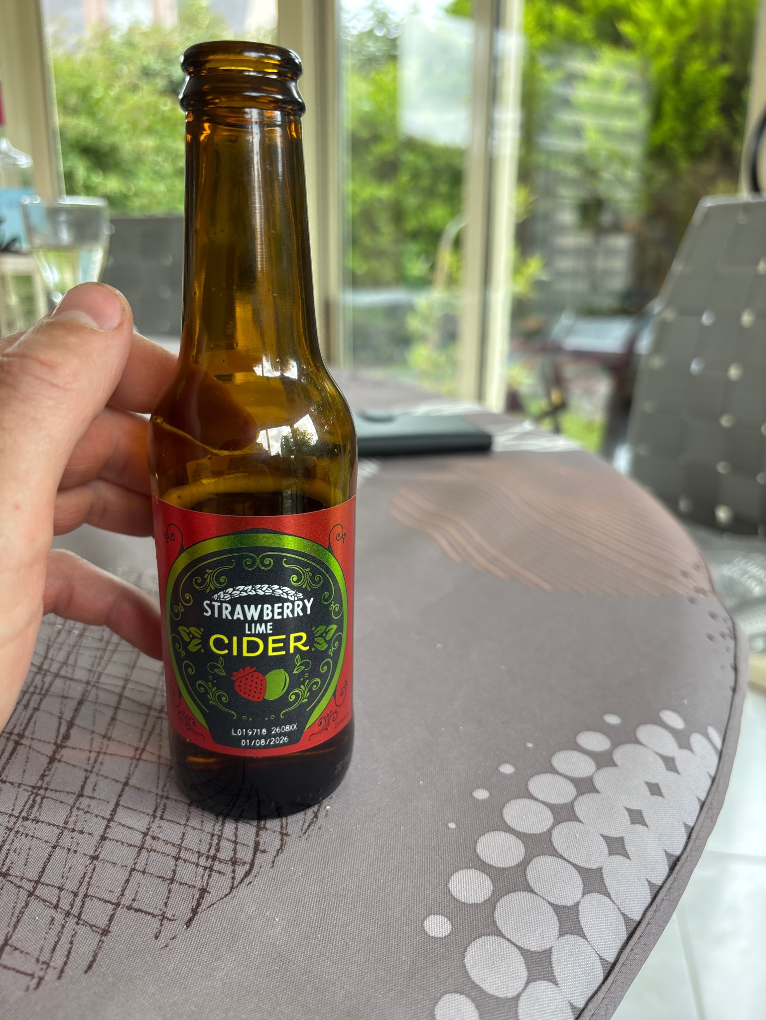 Wild Panther Strawberry Lime Cider, Spain