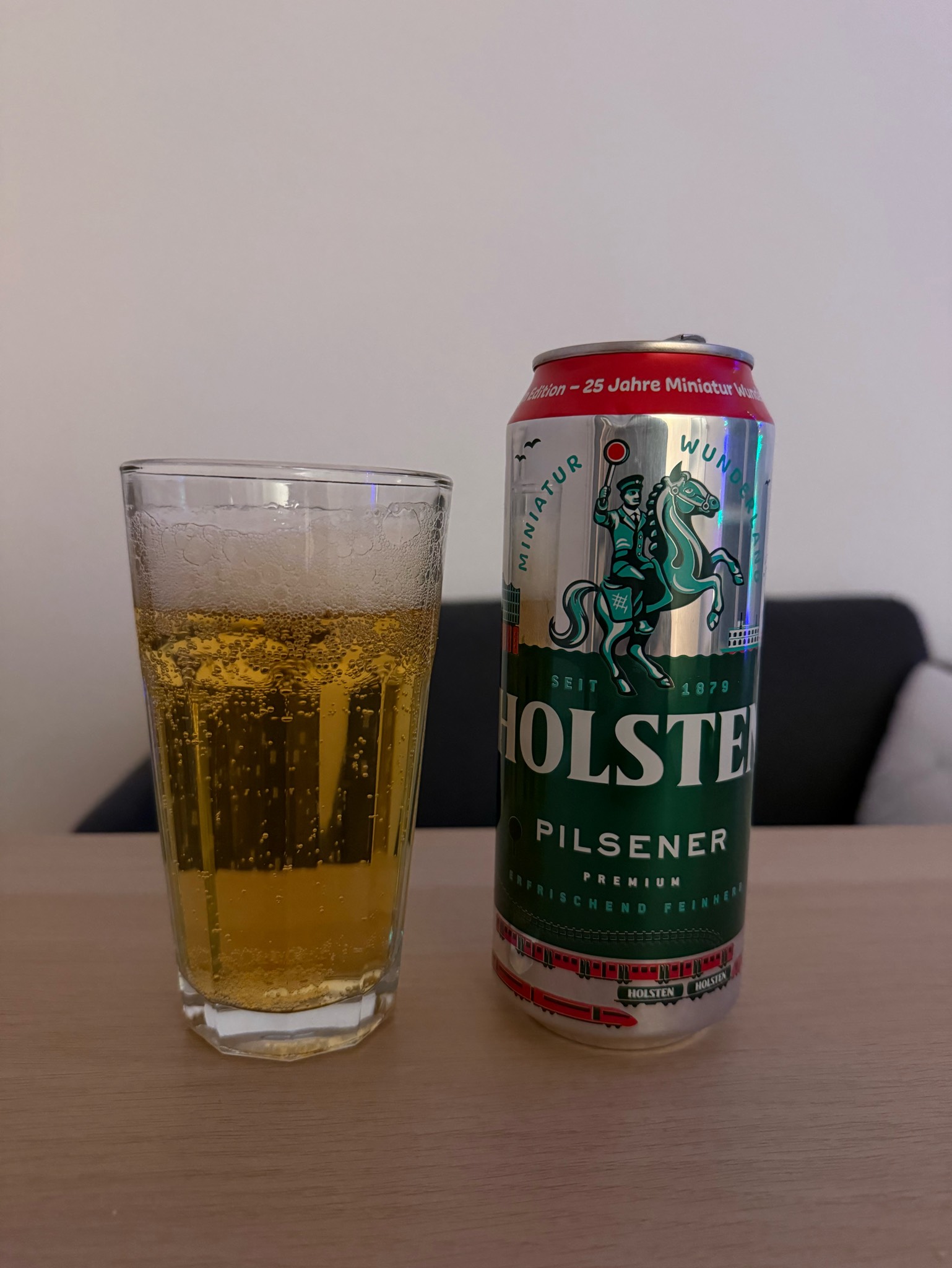 Holsten Pilsener Premium, Holsten-Brauerei (Carlsberg)