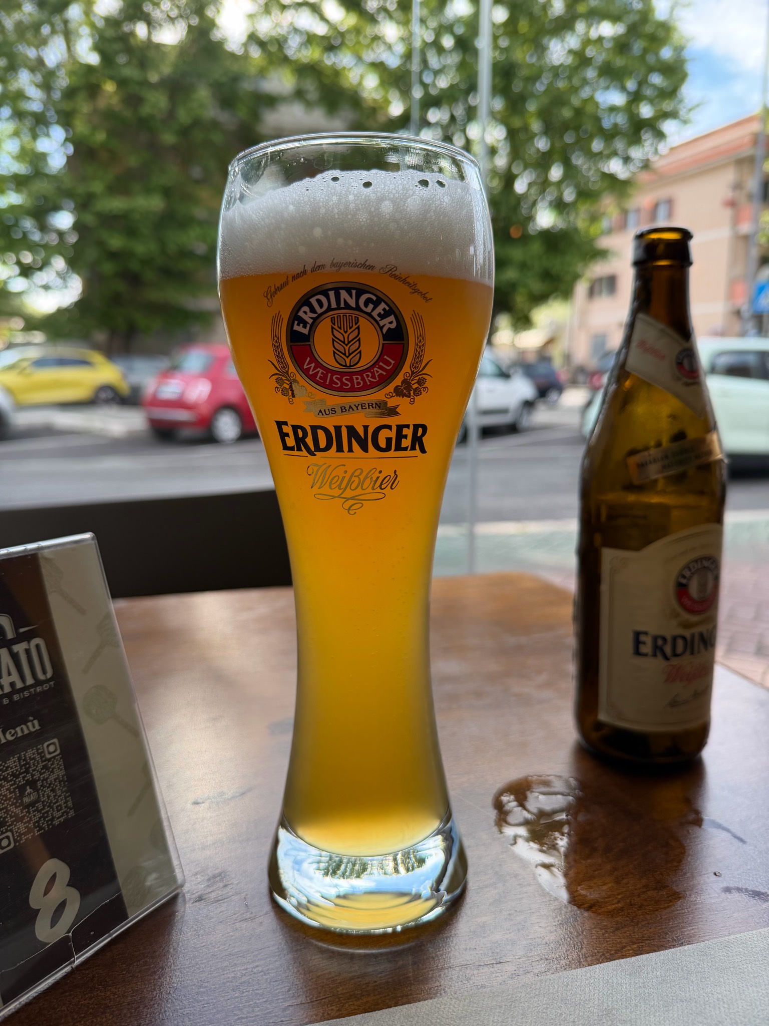 Erdinger Weißbier / Hefe-Weizen, Germany