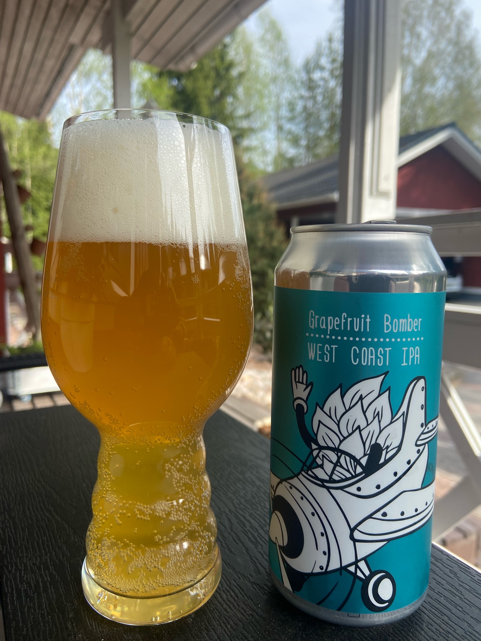 Grapefruit Bomber, Hoppy Traveler