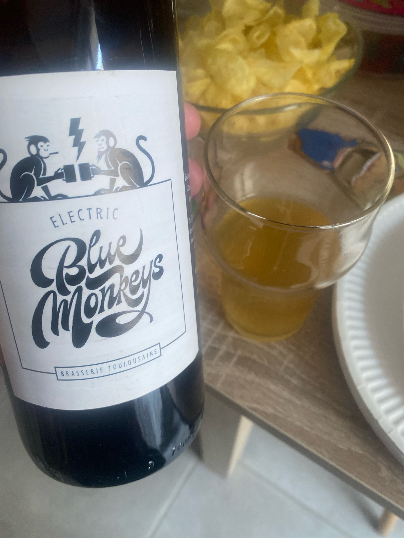 Electric Blue Monkey Saison DH Nelson, Electric Blue Monkeys