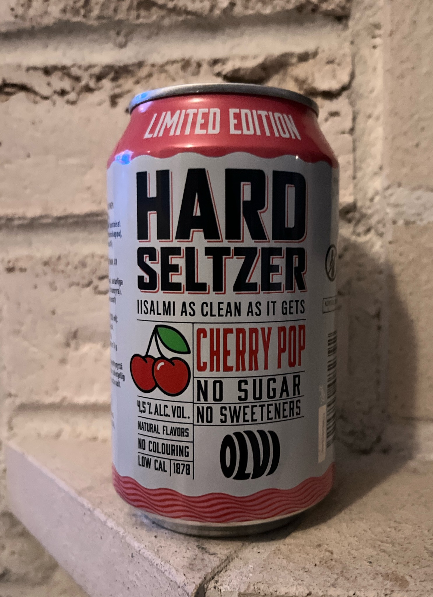 Hard Seltzer Cherry Pop, Finland