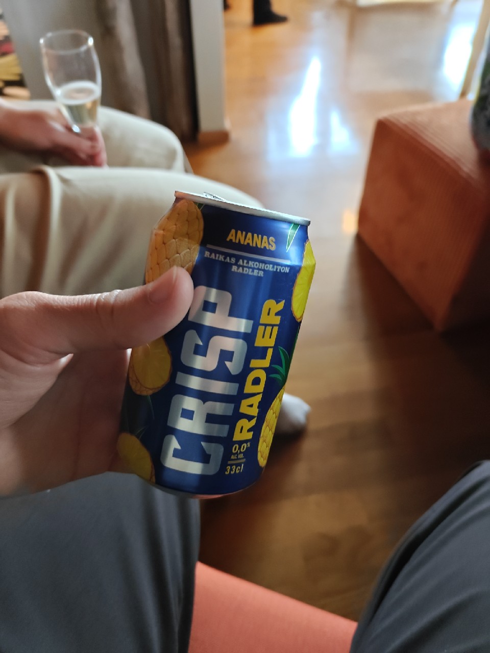 Crisp Radler Ananas, Finland