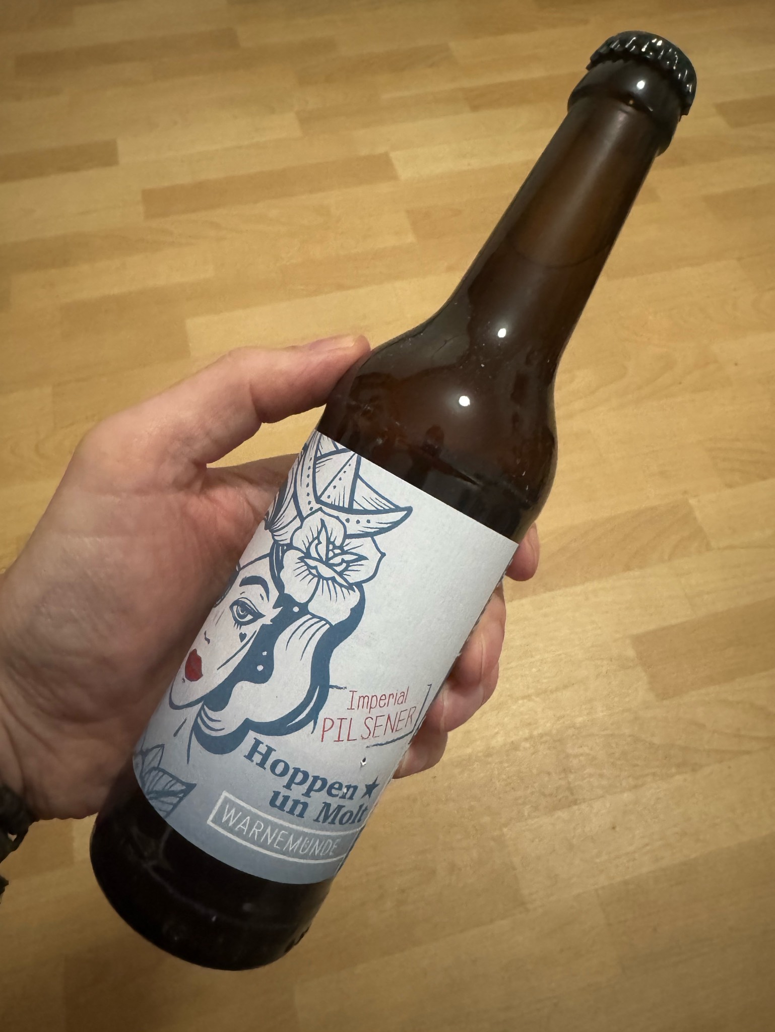 Hoppen Un Molt Imperial Pilsener, Hoppen un Molt