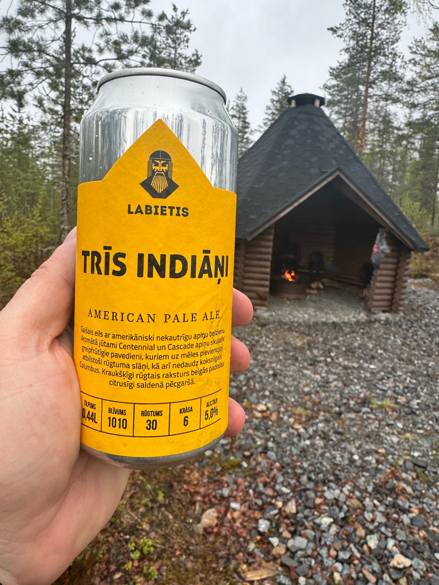 Trīs Indiāņi, Latvia