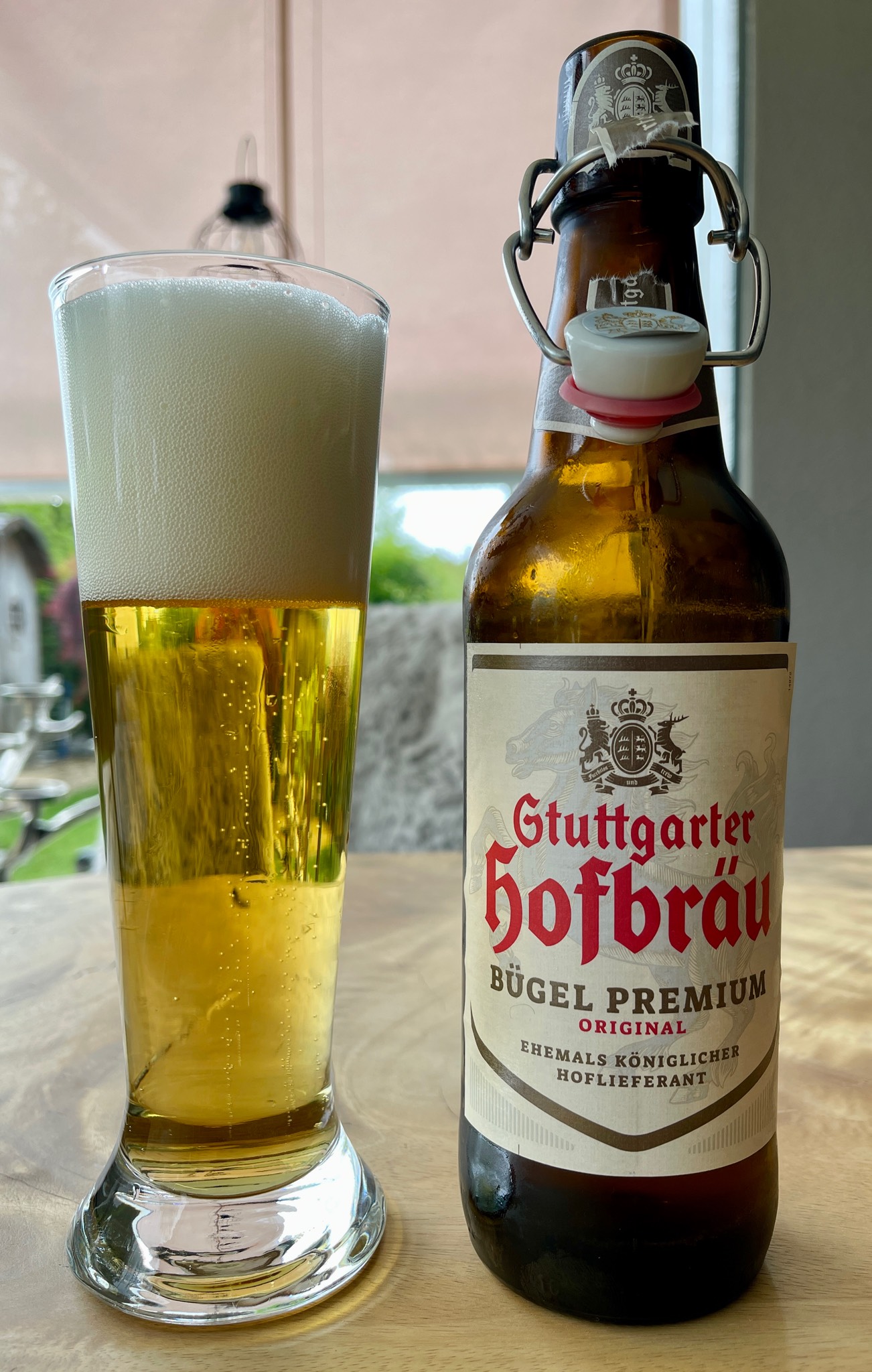 Stuttgarter Hofbräu Bügel Premium, Germany