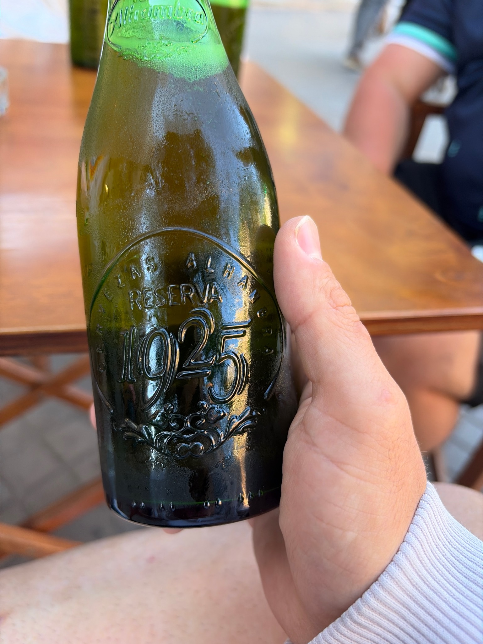 Alhambra Reserva Cerveza Extra, Alhambra (Grupo Mahou-San Miguel)