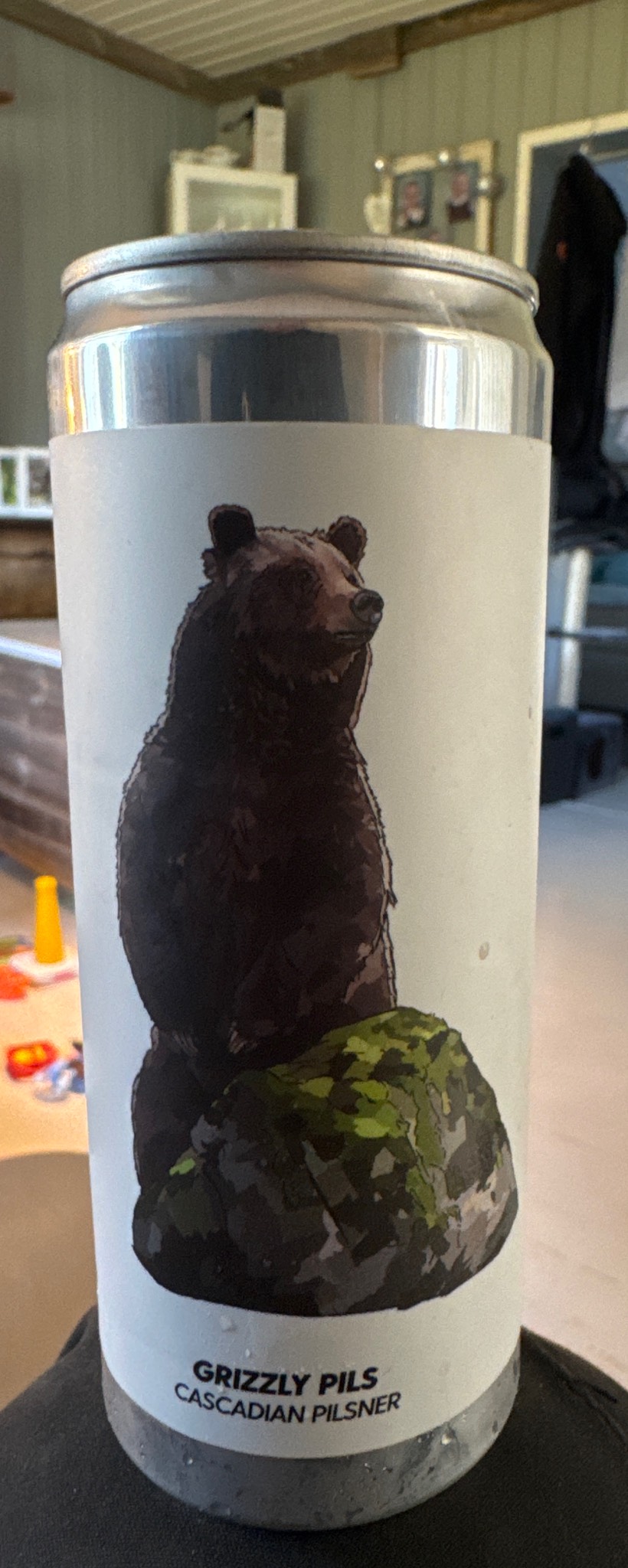 Grizzly Pils, Sweden