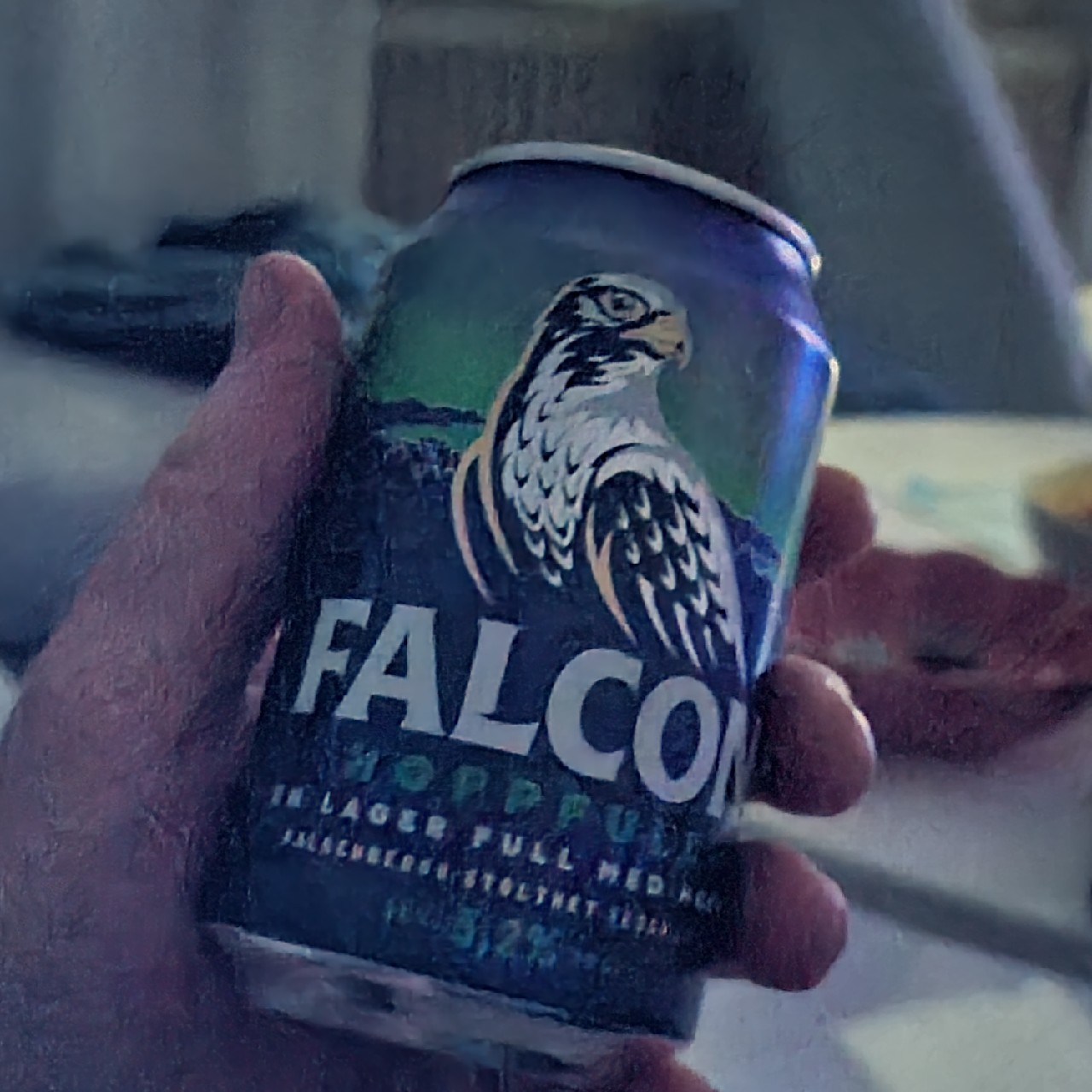 Falcon Hoppfull, Sweden
