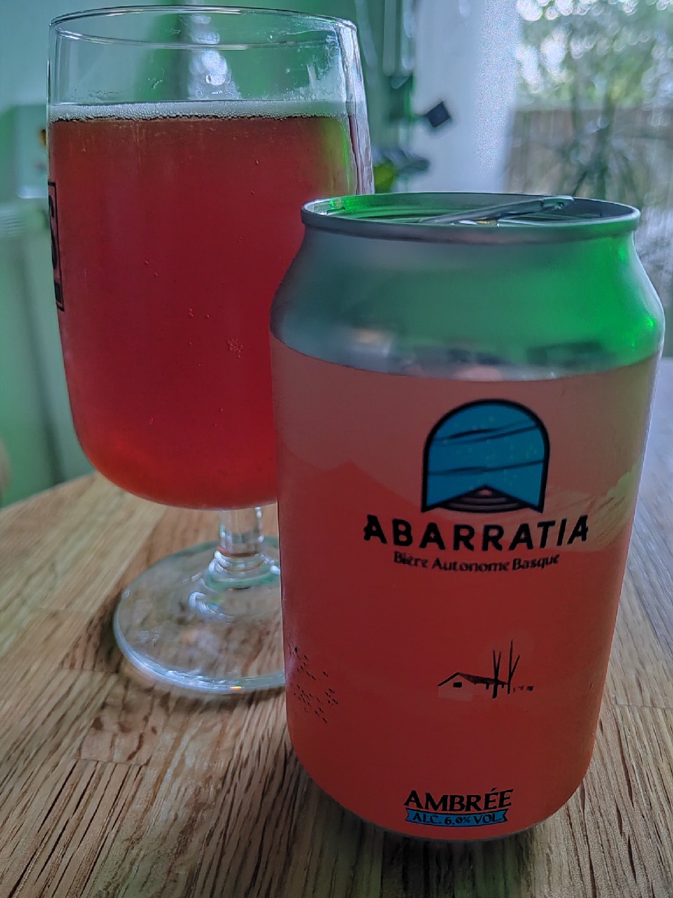 Abarratia Ambrée, Abarratia