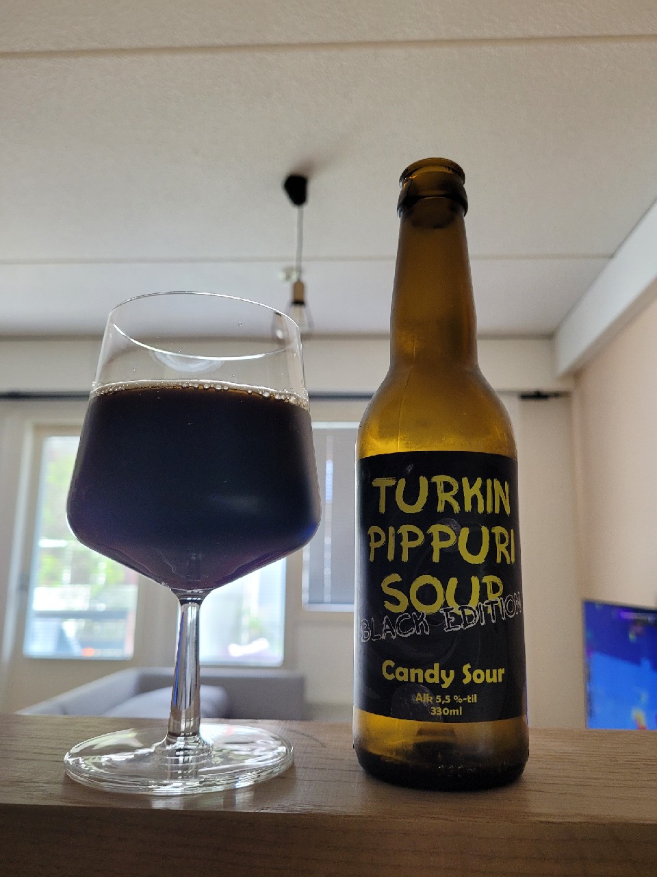 Turkinpippuri Sour Black Edition, Finland
