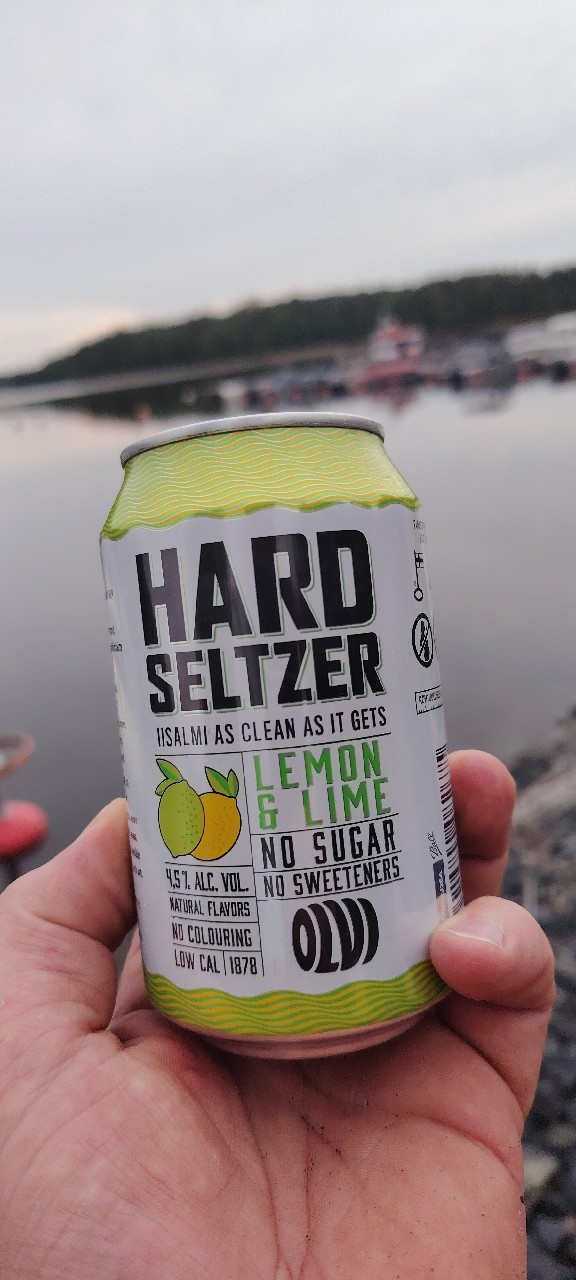 Hard Seltzer Lemon & Lime, Finland
