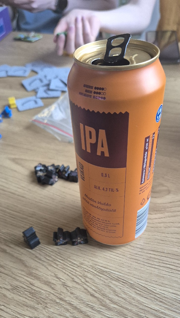 Meidän Veikko Pitää Vaahtopäistä / Veikko IPA, Finland