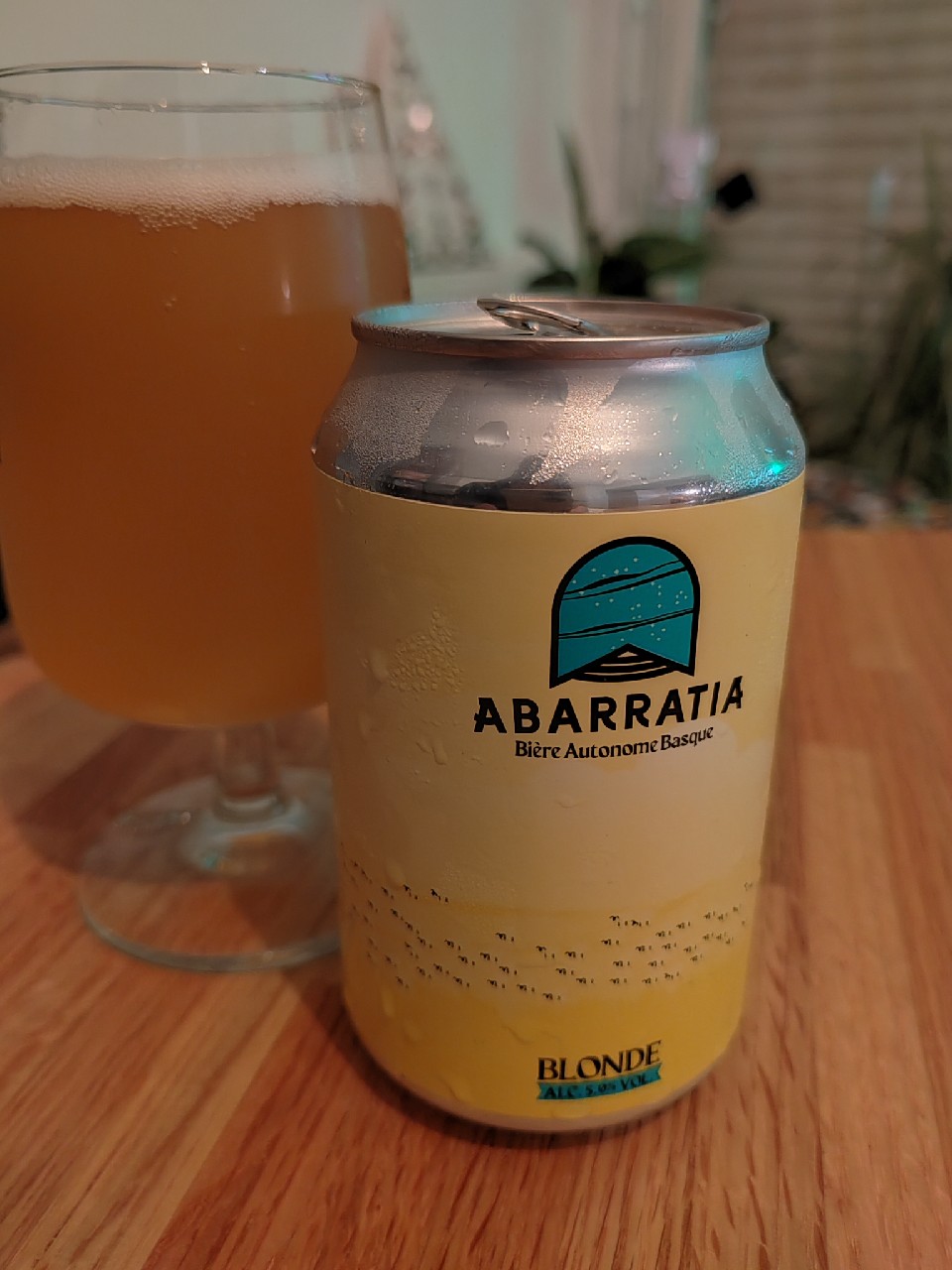 Abarratia Blonde, Abarratia