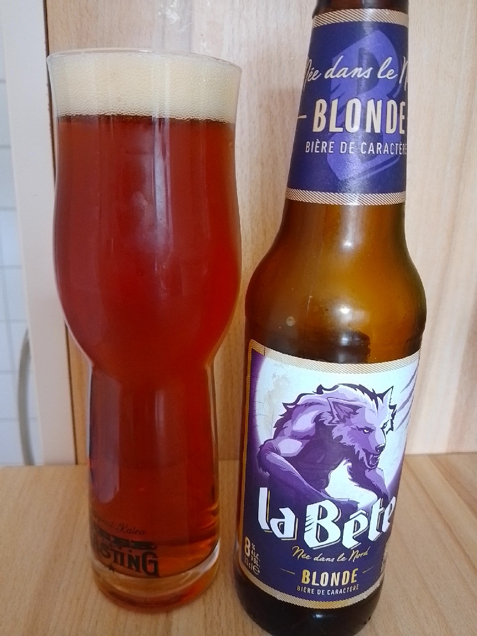La Bête Blonde, France