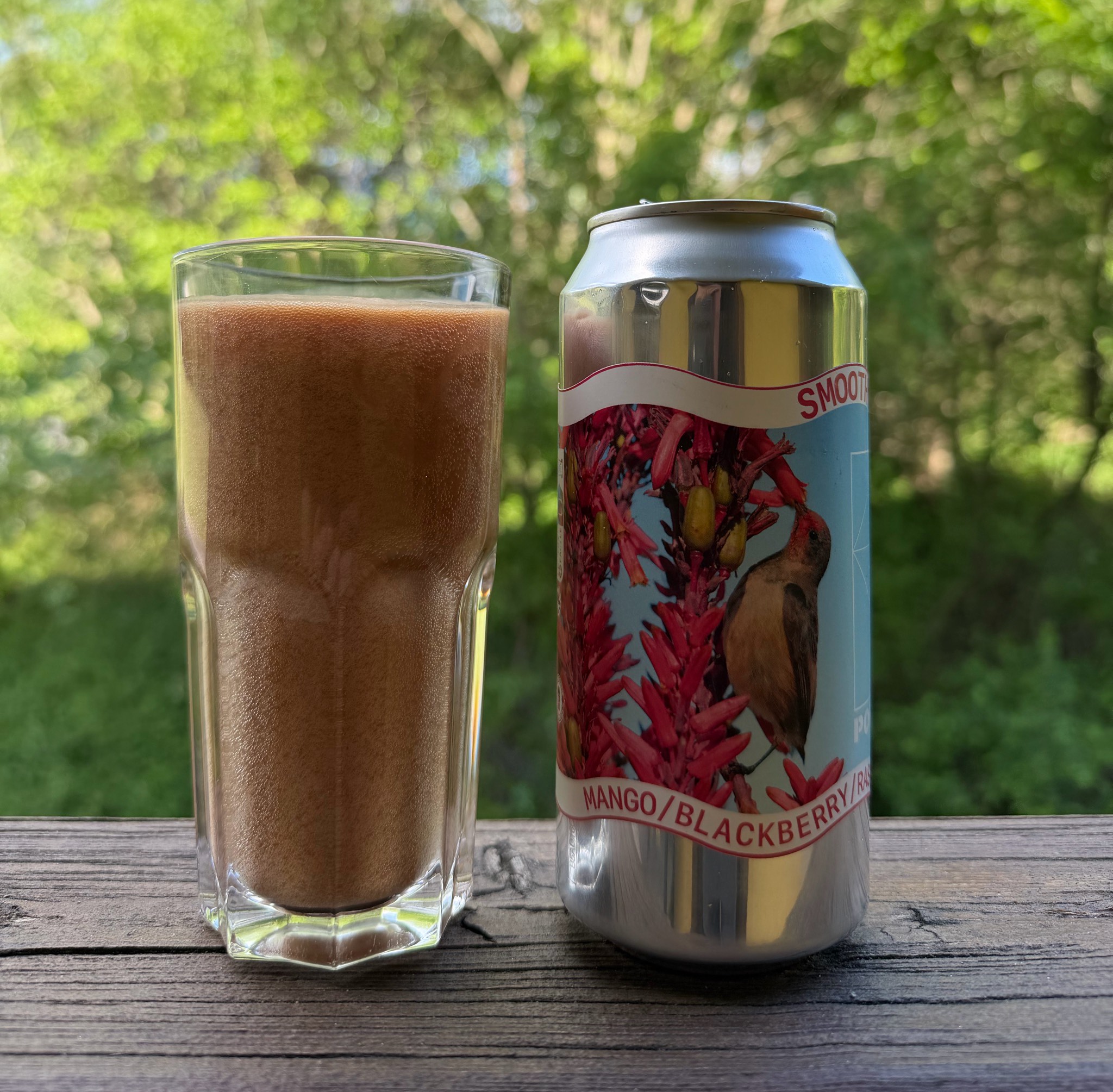 smoothie sour mango blackberry rasmberry coconut granola, France