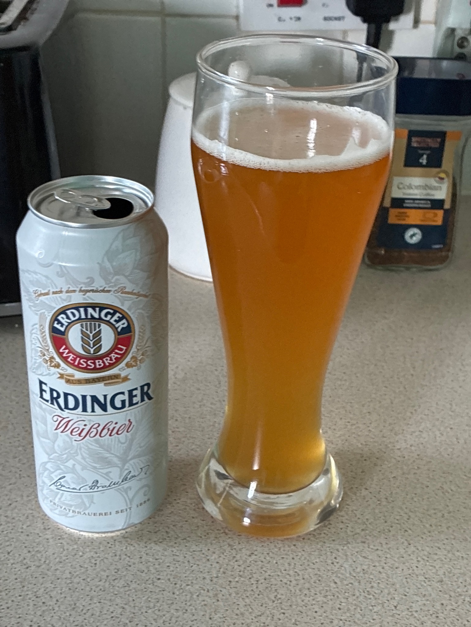 Erdinger Weißbier / Hefe-Weizen, Germany
