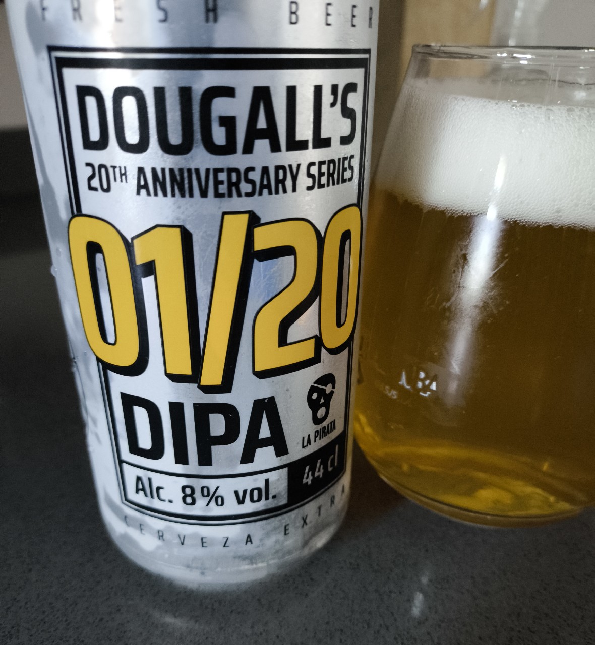 20 aniversario 01/20, Cerveza DouGall's