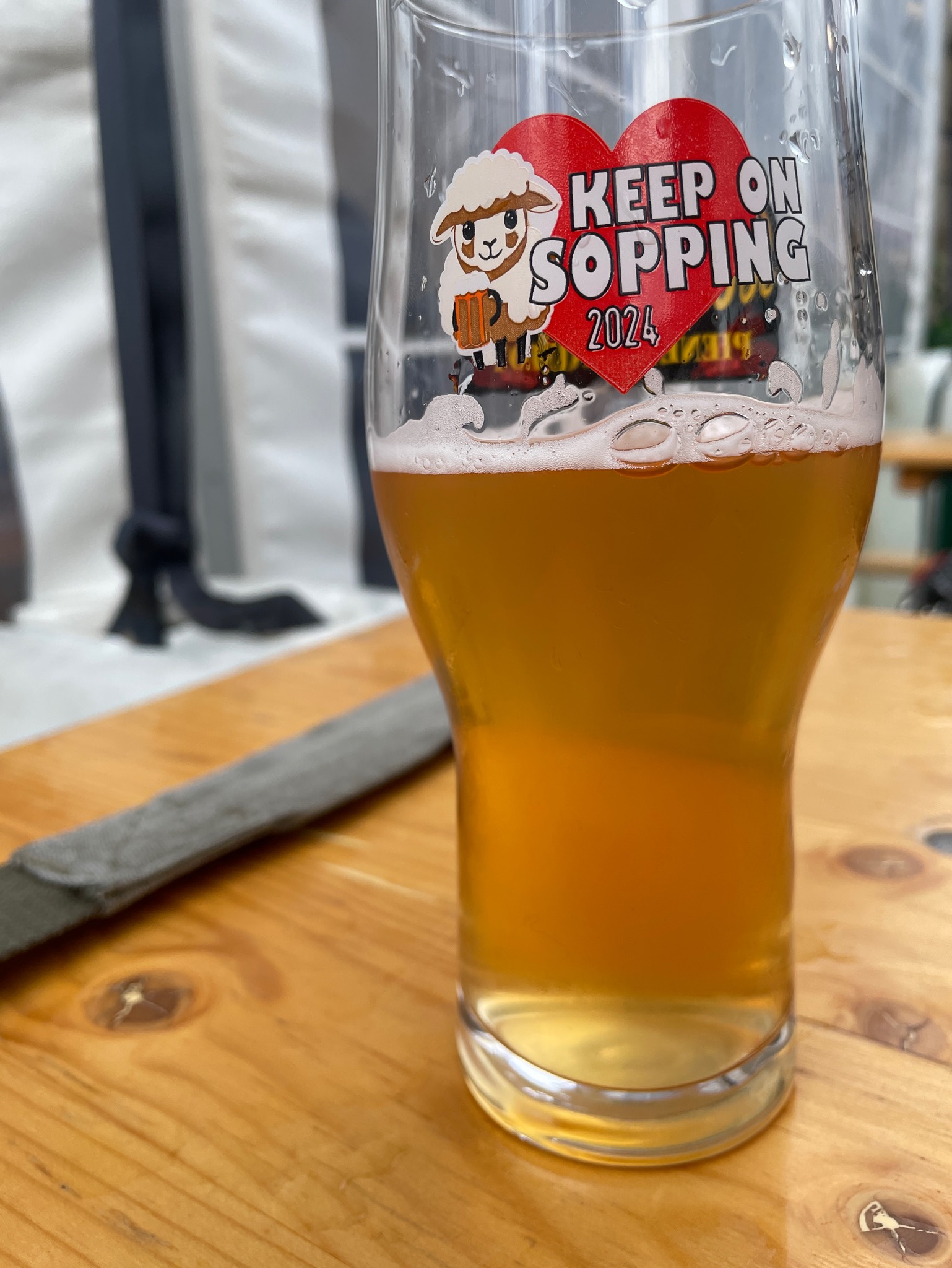 Korven Kutsu Wild Raspberry Witbier, Finland