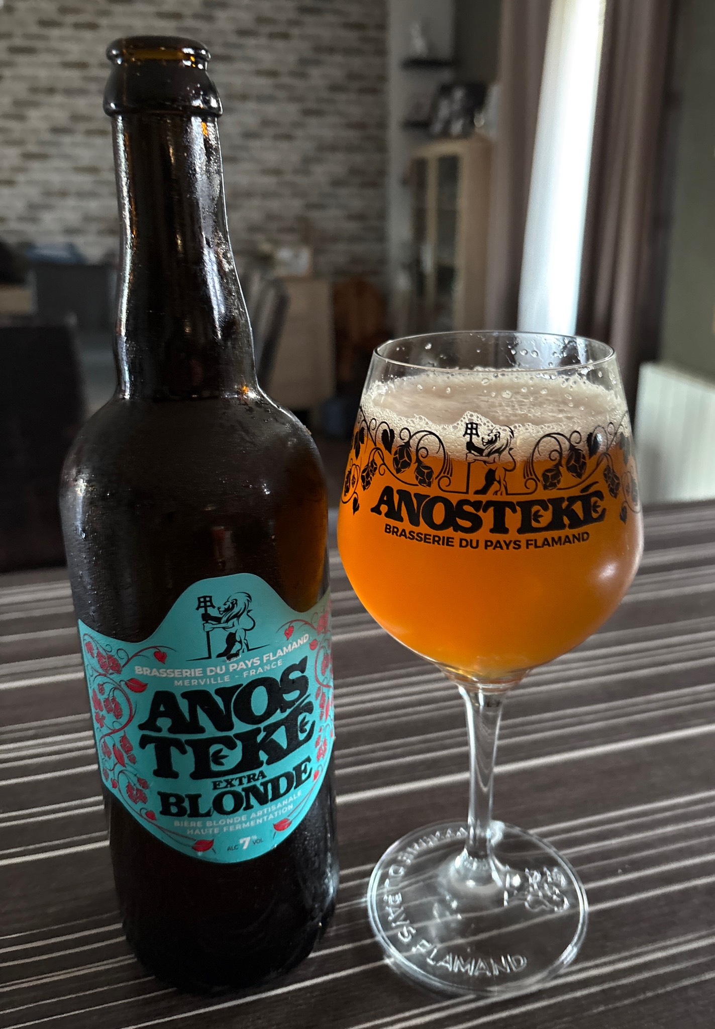 Anosteké Extra Blonde, Brasserie Du Pays Flamand