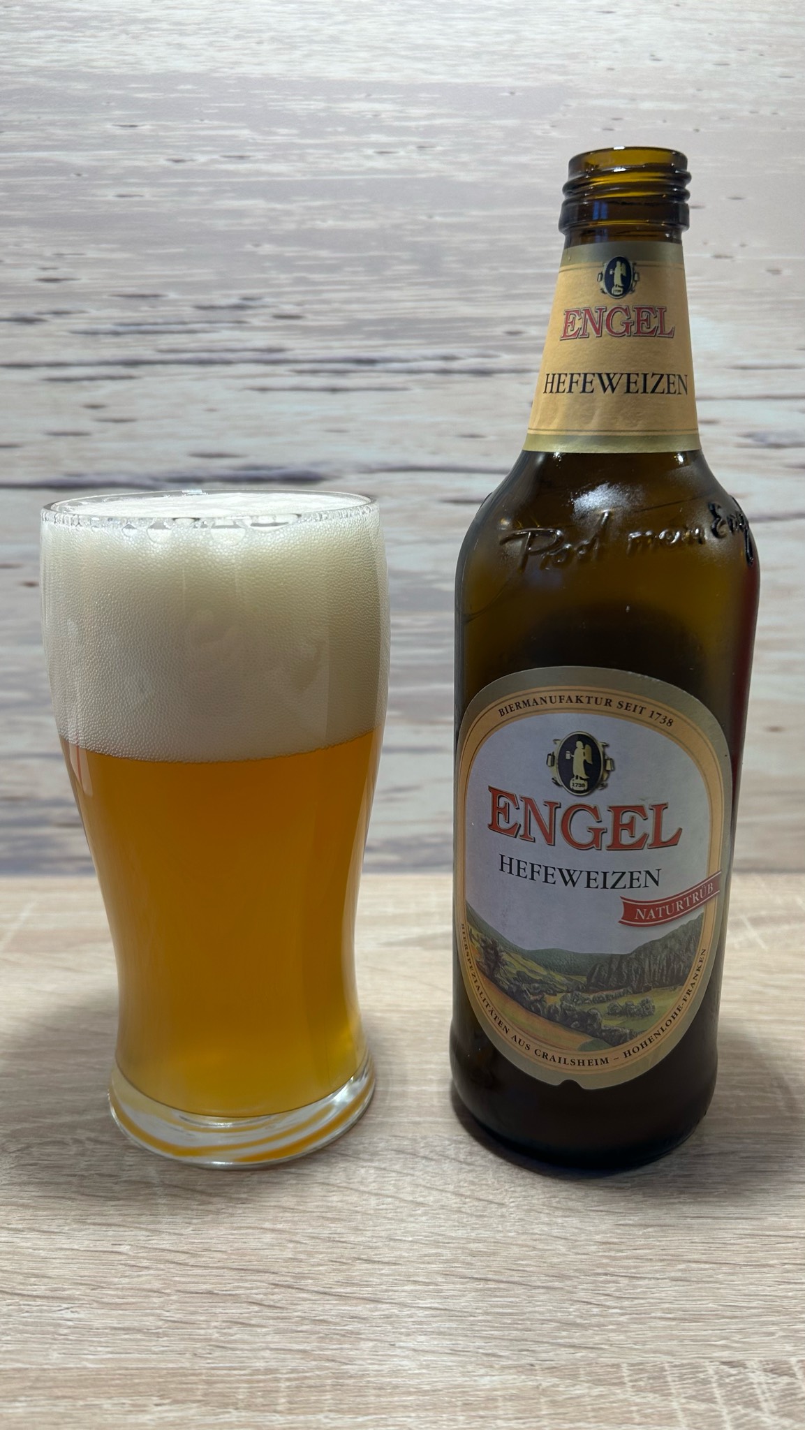 Engel Hefeweizen, Biermanufaktur Engel GmbH & Co. KG
