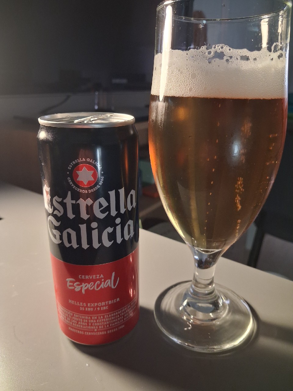 Estrella Galicia Especial, Spain