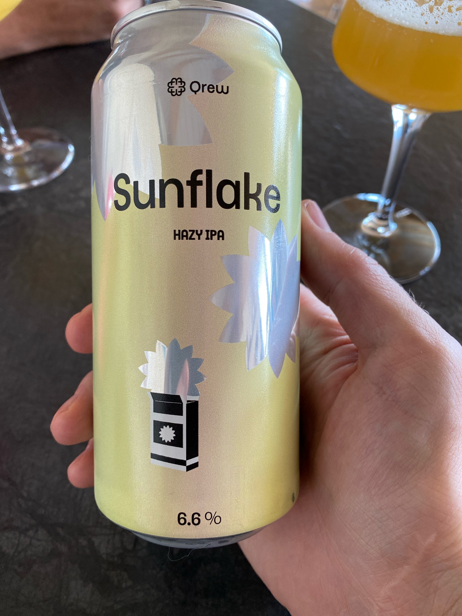 Sunflake, Qrew