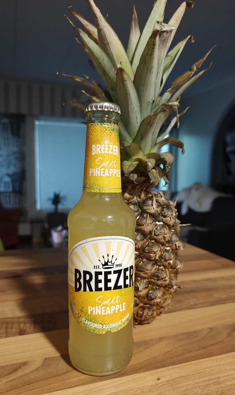 Breezer Pineapple, Cuba