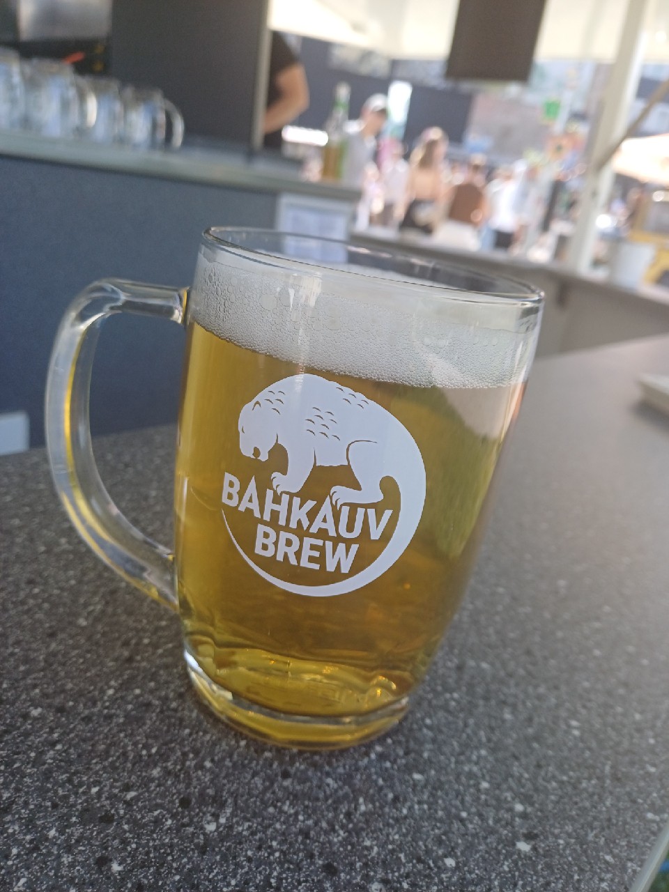 Lager Hell Unfiltriert, Bahkauv Brew