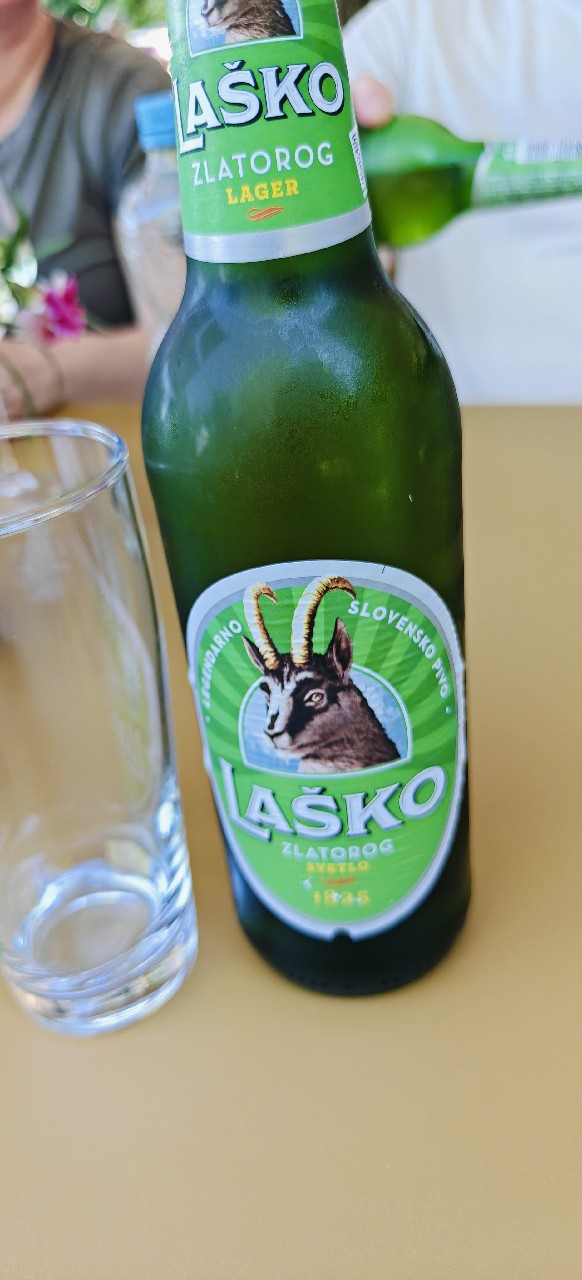 Laško Zlatorog Svetlo / Lager, Slovenia
