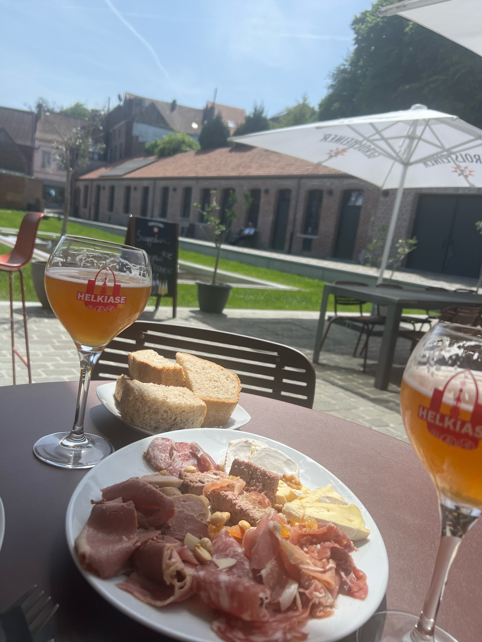 Helkiase, Belgium