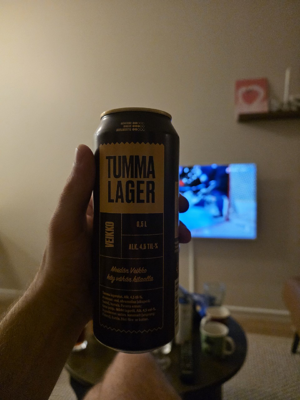 Meidän Veikko Käy Vähän Hitaalla, Finland