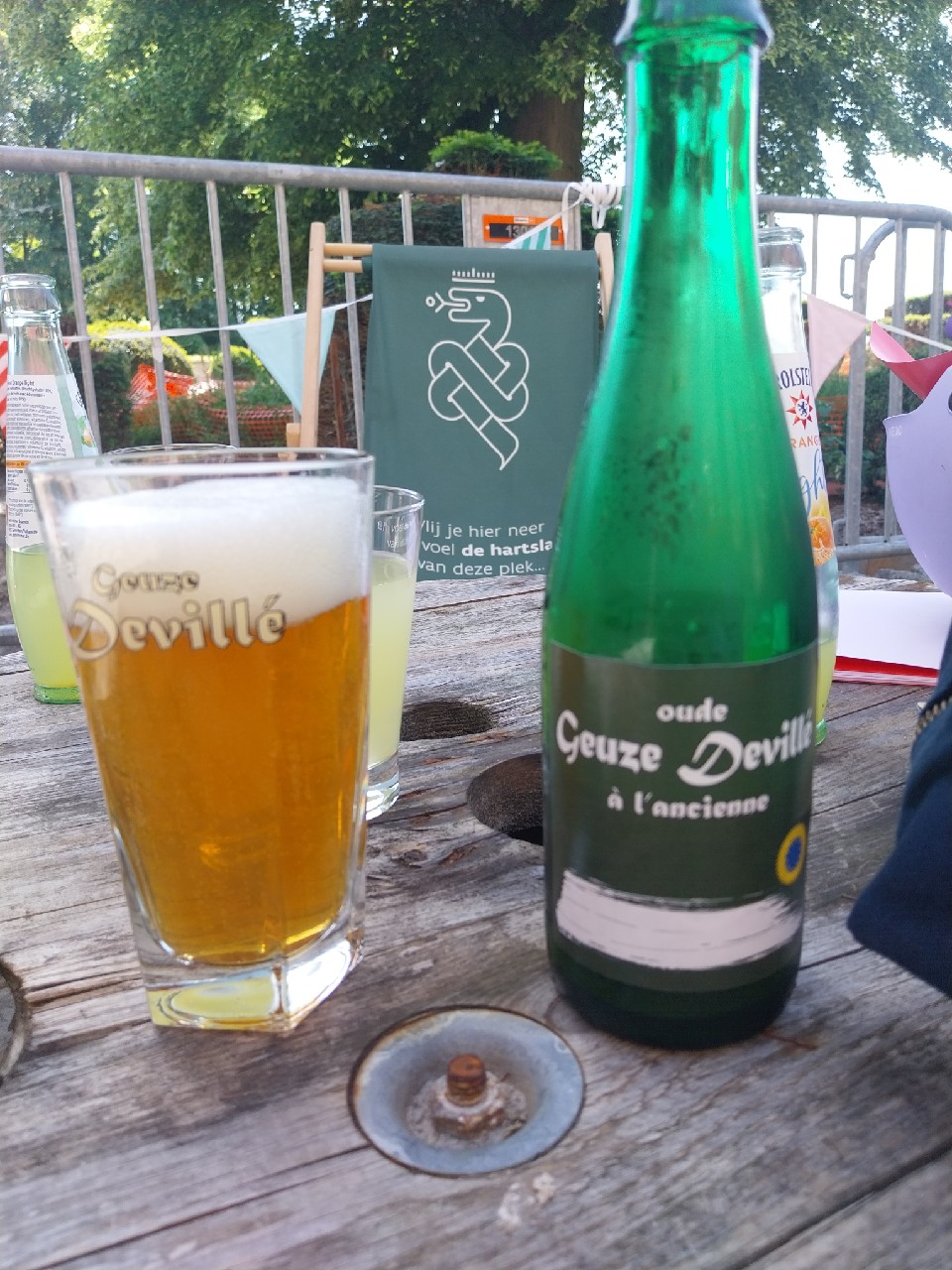 Oude Geuze Devillé à l'ancienne, Den Herberg