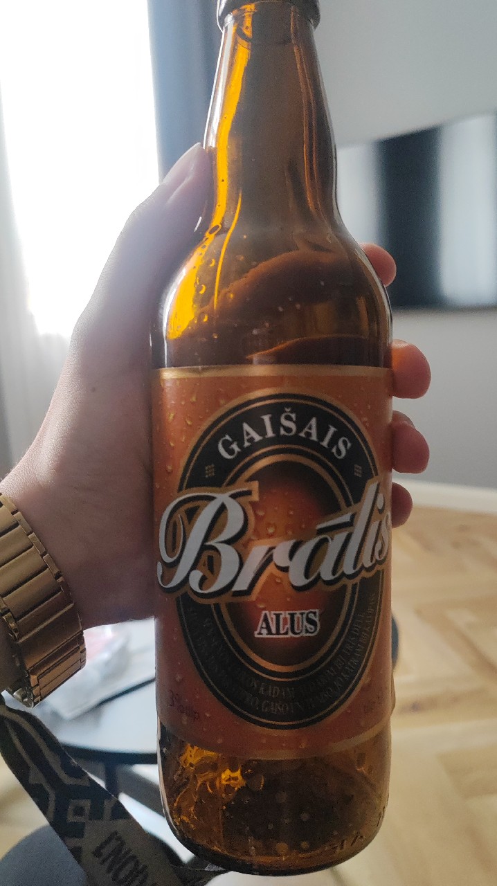 Brālis Gaišais Nefiltrēts, Latvia