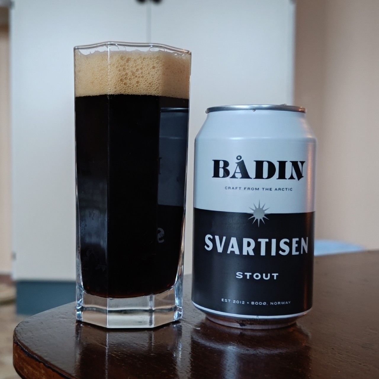 Svartisen, Bådin