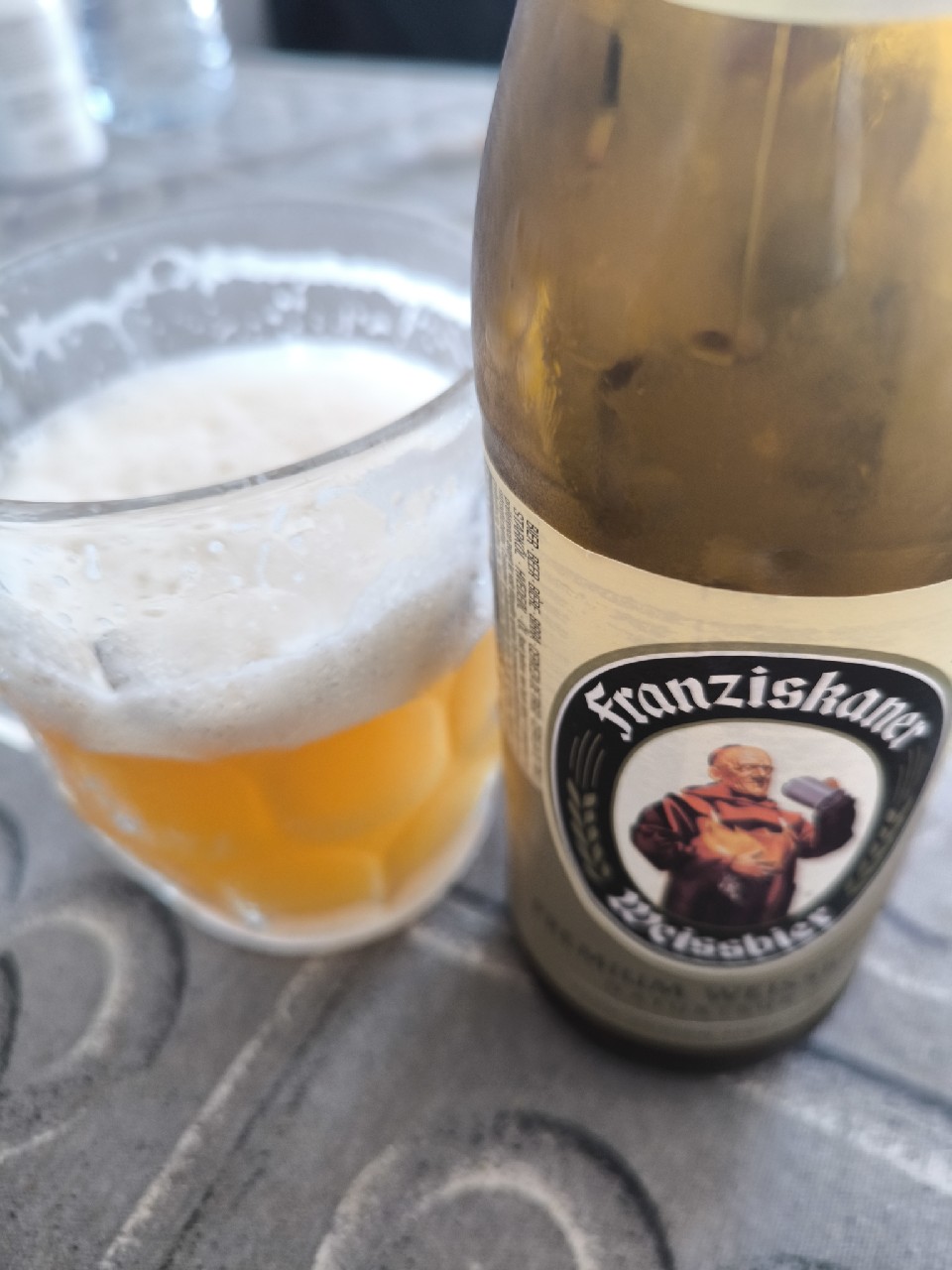 Franziskaner Premium Weissbier Naturtrüb, Germany