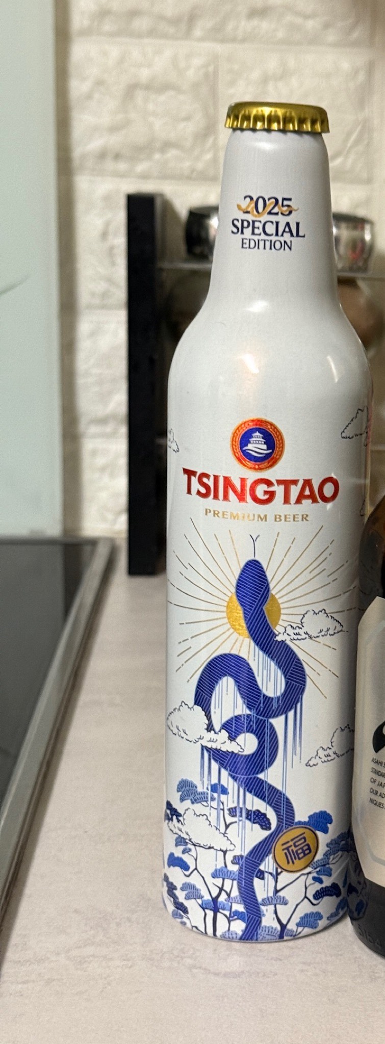 Tsingtao / 青岛啤酒, China