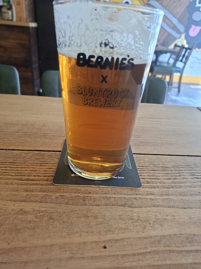 Gold, Bluntrock Brewery