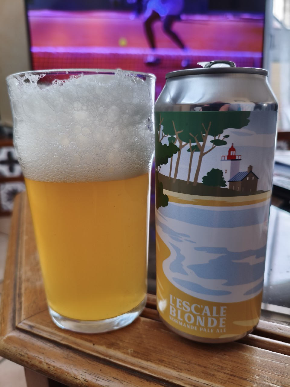 L'Esc'ale Blonde, Captain James Et Ses Mousses