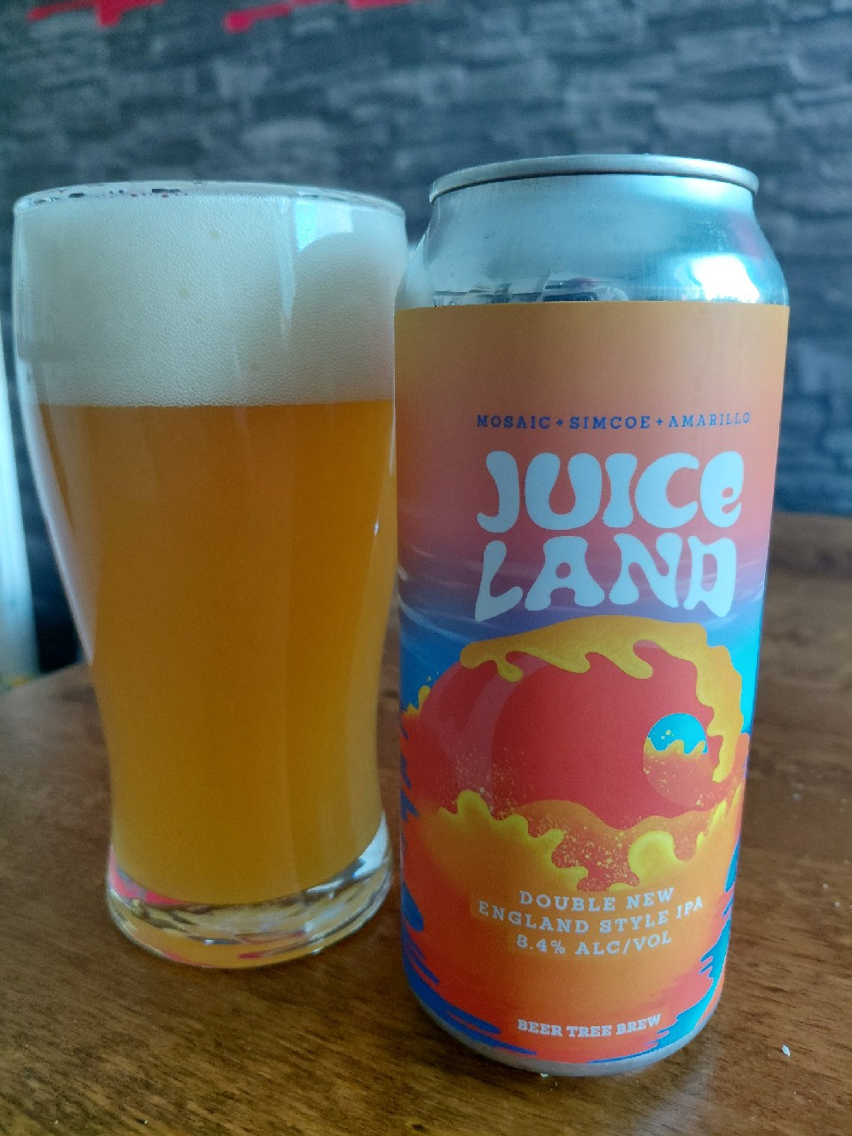 Juice land (Mosaic, Simcoe, Amarillo), Beer Tree Brew Co.